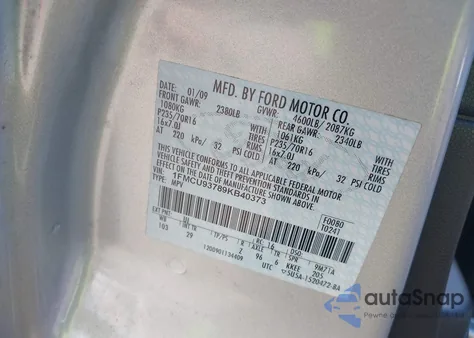 2009 Ford Escape Xlt z USA, uszkodzony, nr VIN 1FMCU93789KB40373